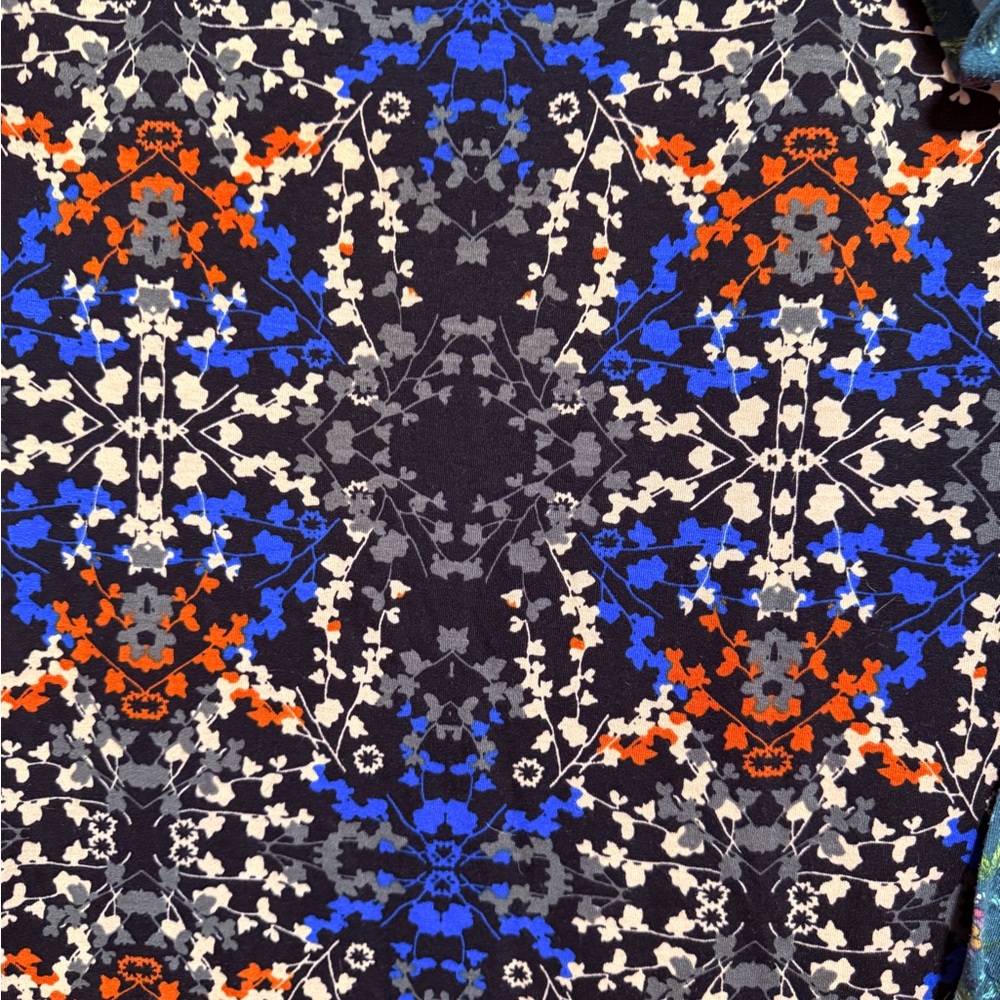 LuLaRoe Short Sleeve Tops - Multicolor Patterns - Picture 2 of 7